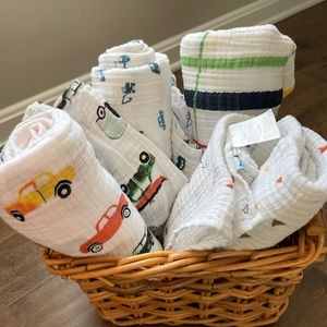 Little Unicorn Swaddle Assortment